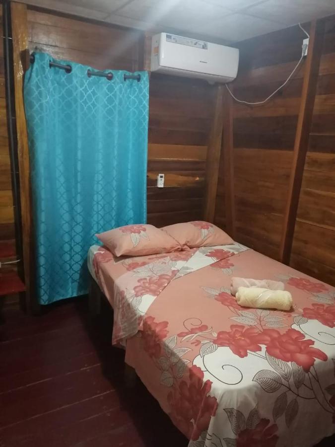 El Jaguar Hostel Бокас дел Торо Екстериор снимка