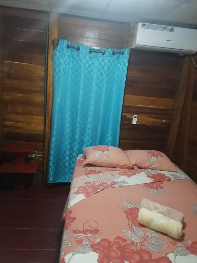 El Jaguar Hostel Бокас дел Торо Екстериор снимка