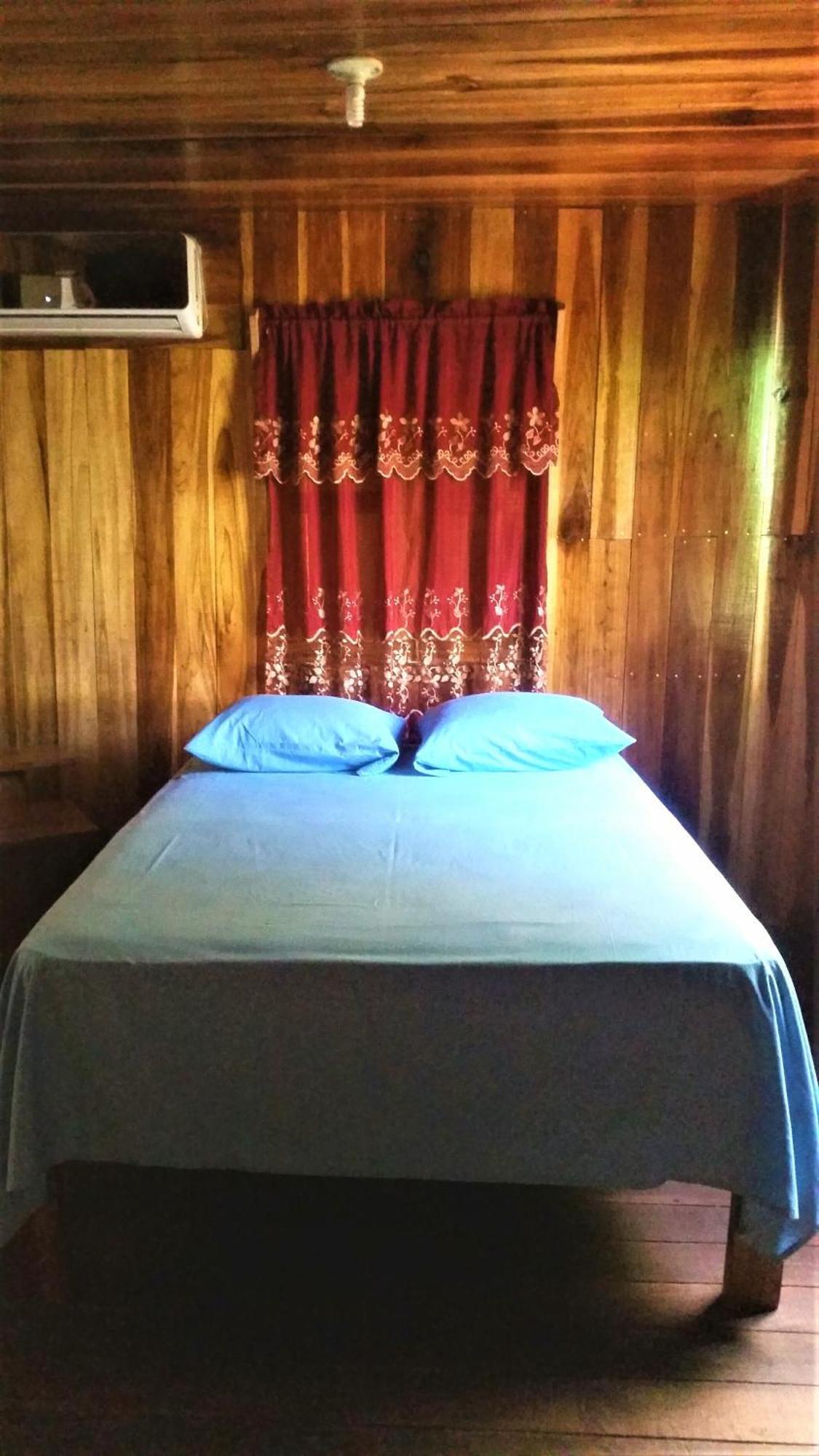 El Jaguar Hostel Бокас дел Торо Екстериор снимка